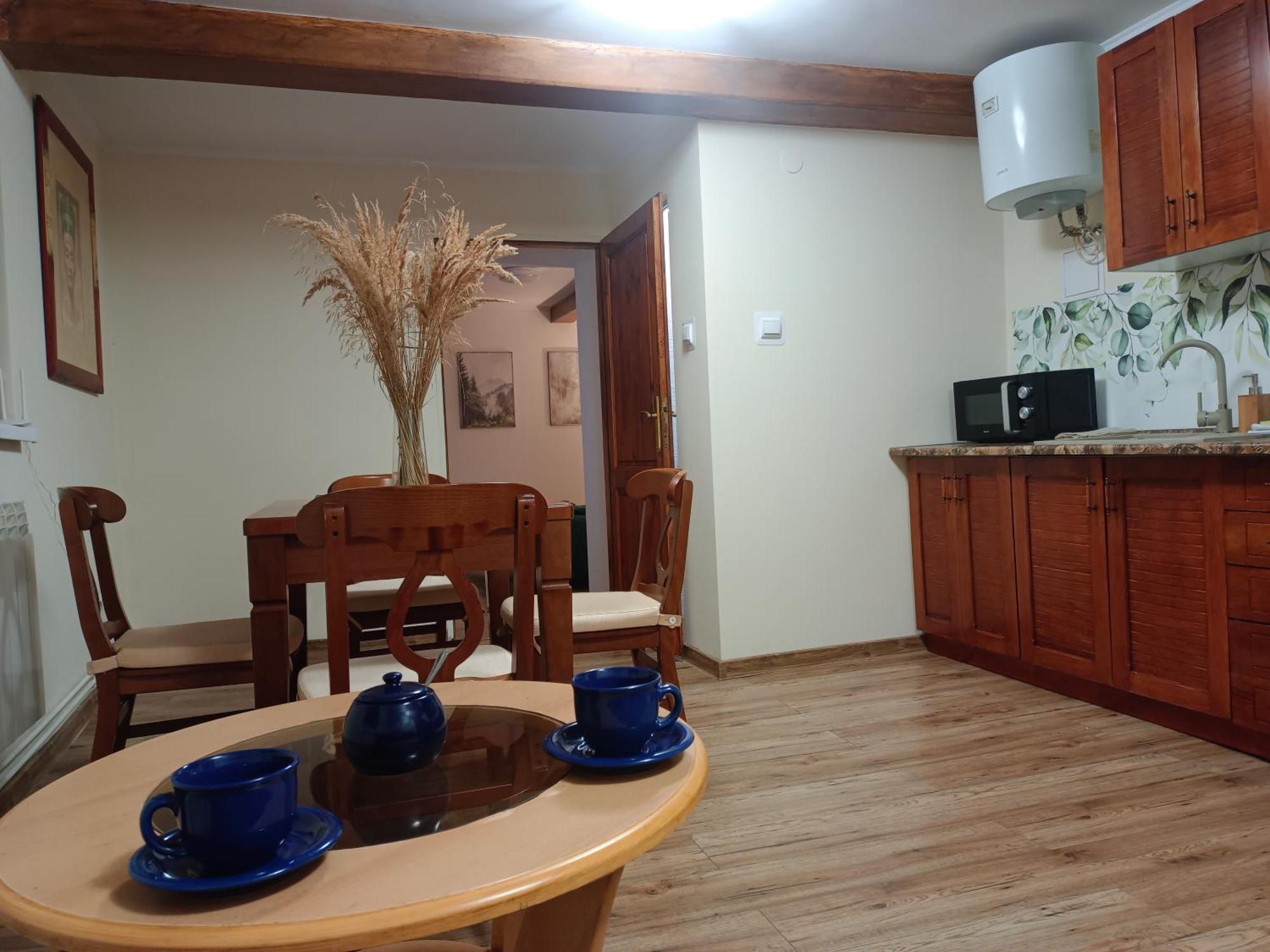 Zacisze Apartment *